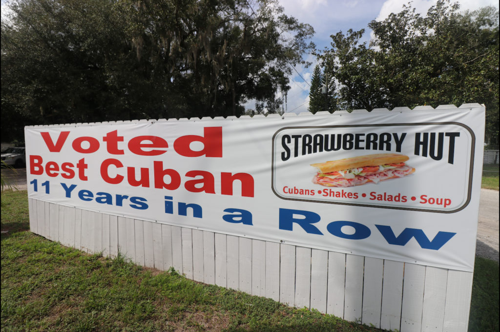 Places To Eat In Plant City - Strawberry Hut